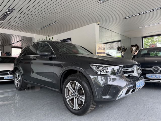 Mercedes-Benz GLC 200 d 4Matic 9G-TRONIC/1.Hand!