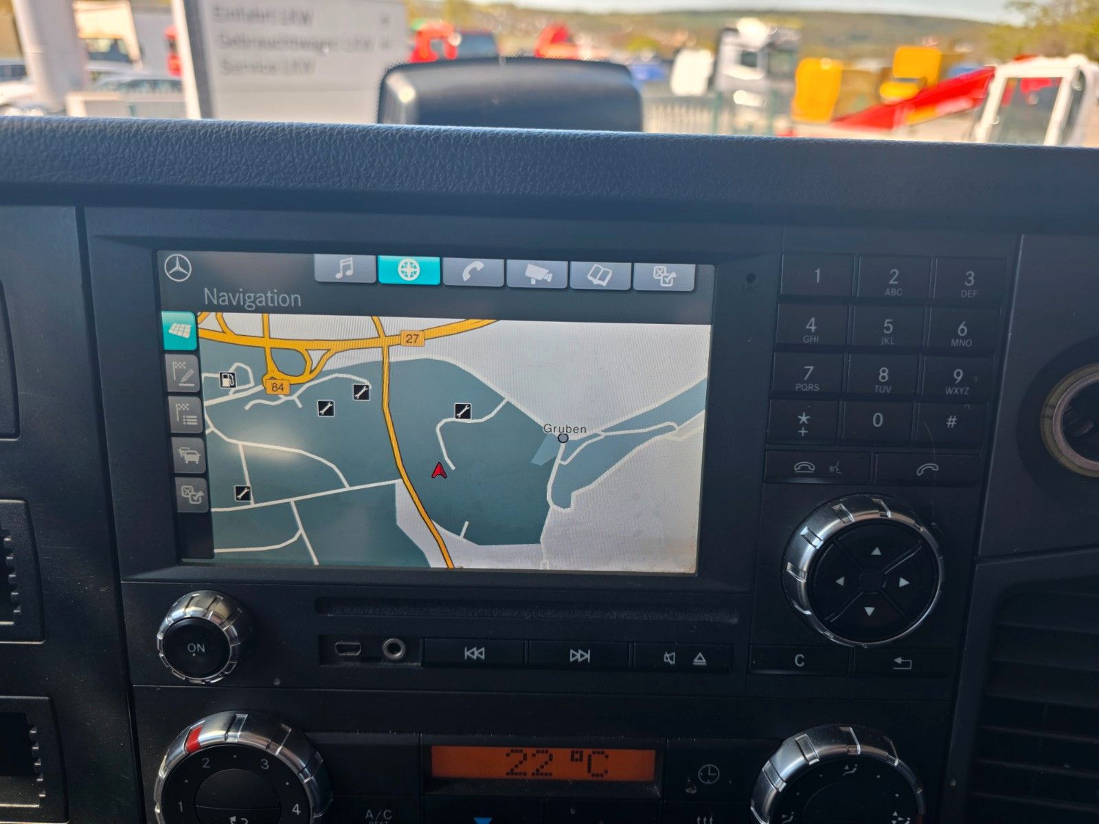 Fahrzeugabbildung Mercedes-Benz Antos 2543 L Schwenkwand LBW BÄR 2.500kg AHK