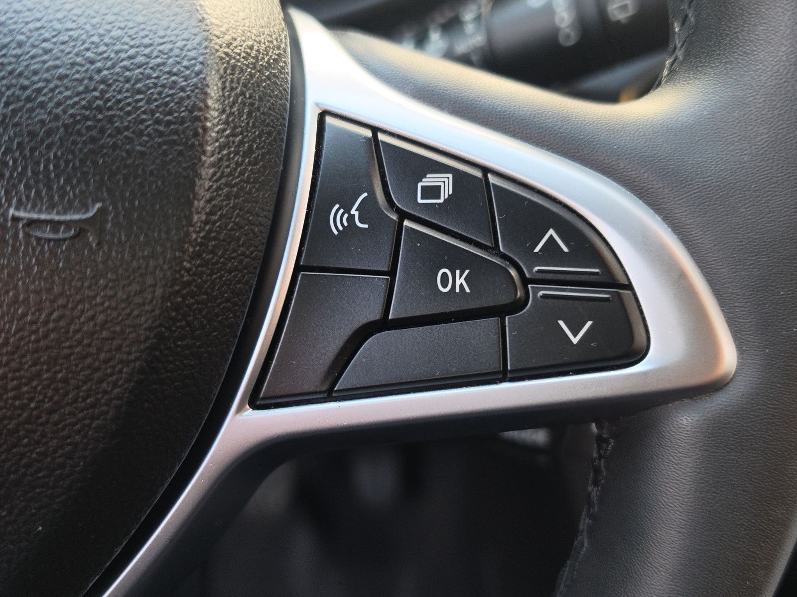 Fahrzeugabbildung Dacia Sandero III Stepway Comfort AUS 1.HAND