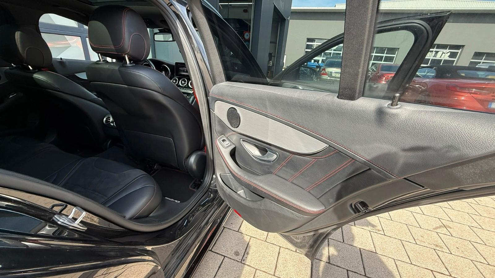 Mercedes-Benz C 43 AMG
