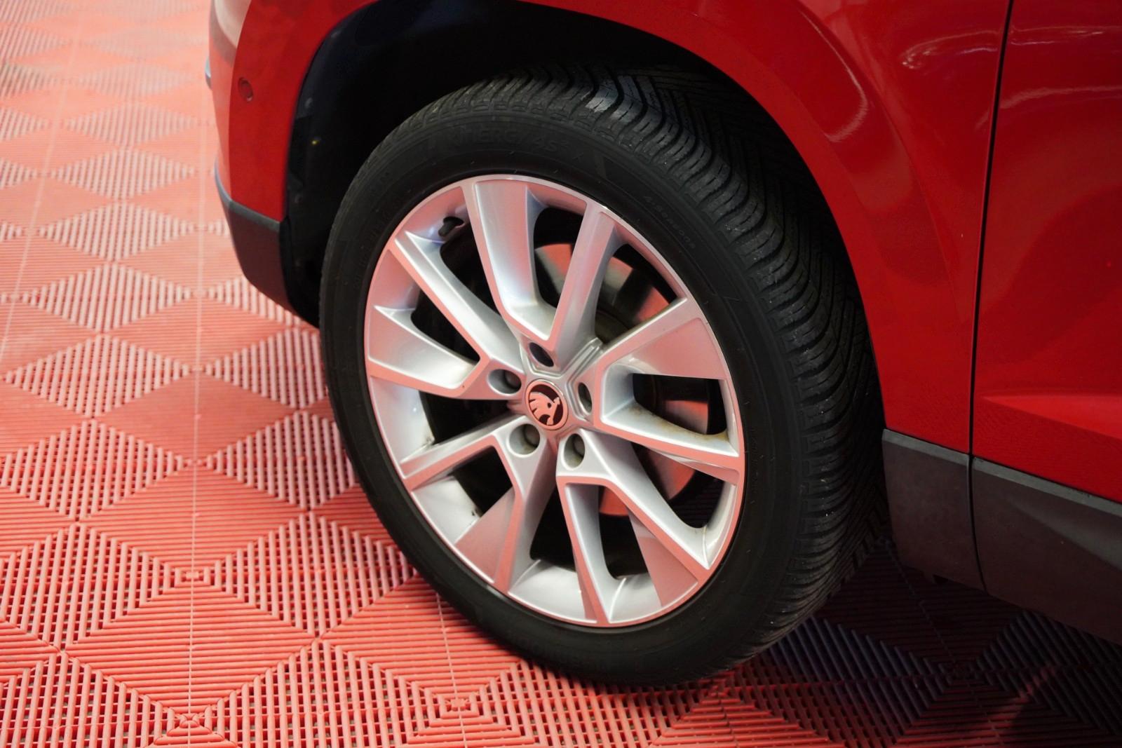 Skoda Karoq 1.5 TSI DSG Style*Unfallfrei*1.Hand*LED*