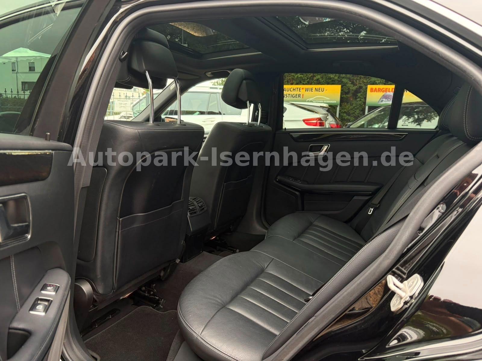 Mercedes-Benz E 300 Avantgarde*FL*Pano*Leder*4xSZH*Keyless*Xen
