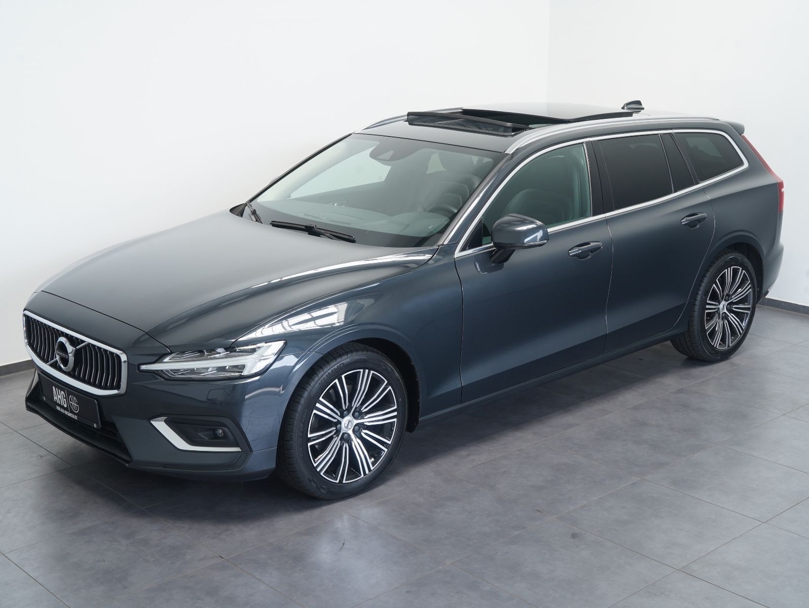 Fahrzeugabbildung Volvo V60 D4 AWD Inscription BLIS/INTELLISAFE/PANORAMA