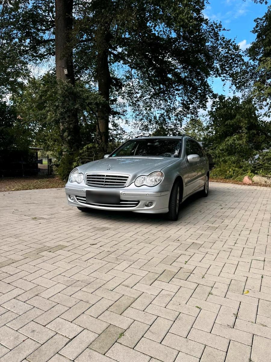 Mercedes-Benz C280 2005 — vehicle for AFU Ukraine
