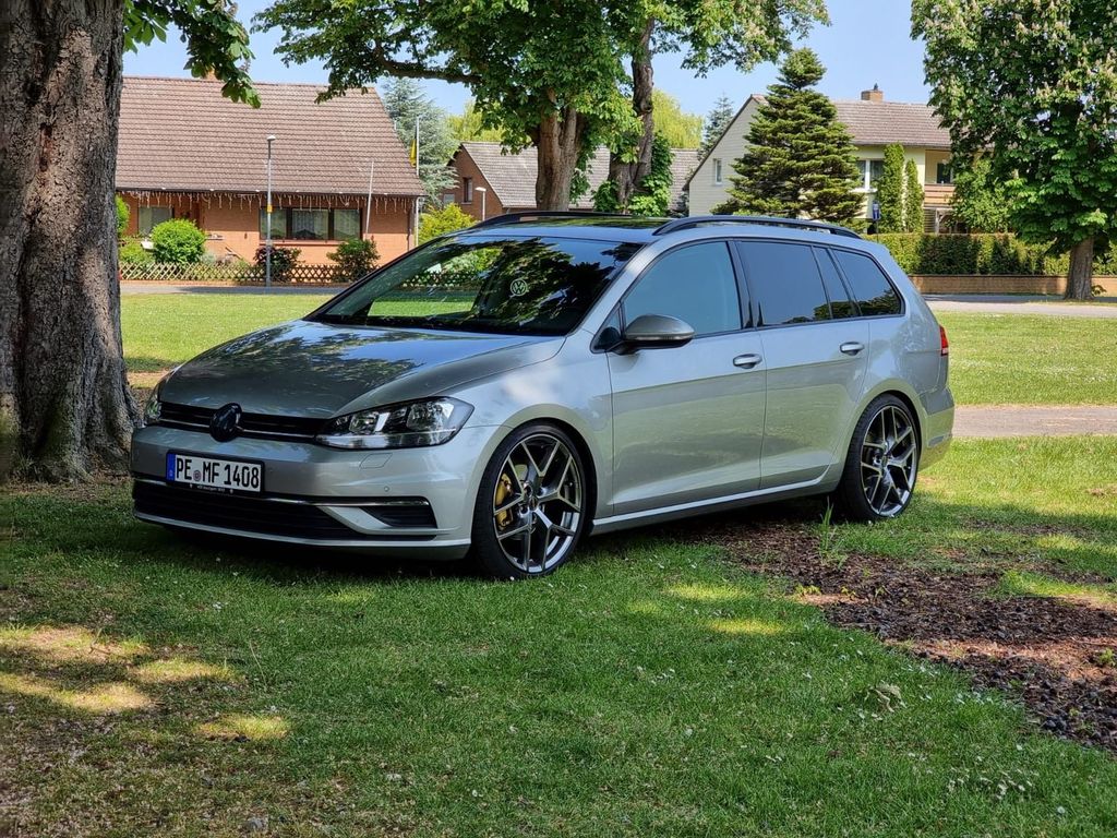 Image of Volkswagen Golf