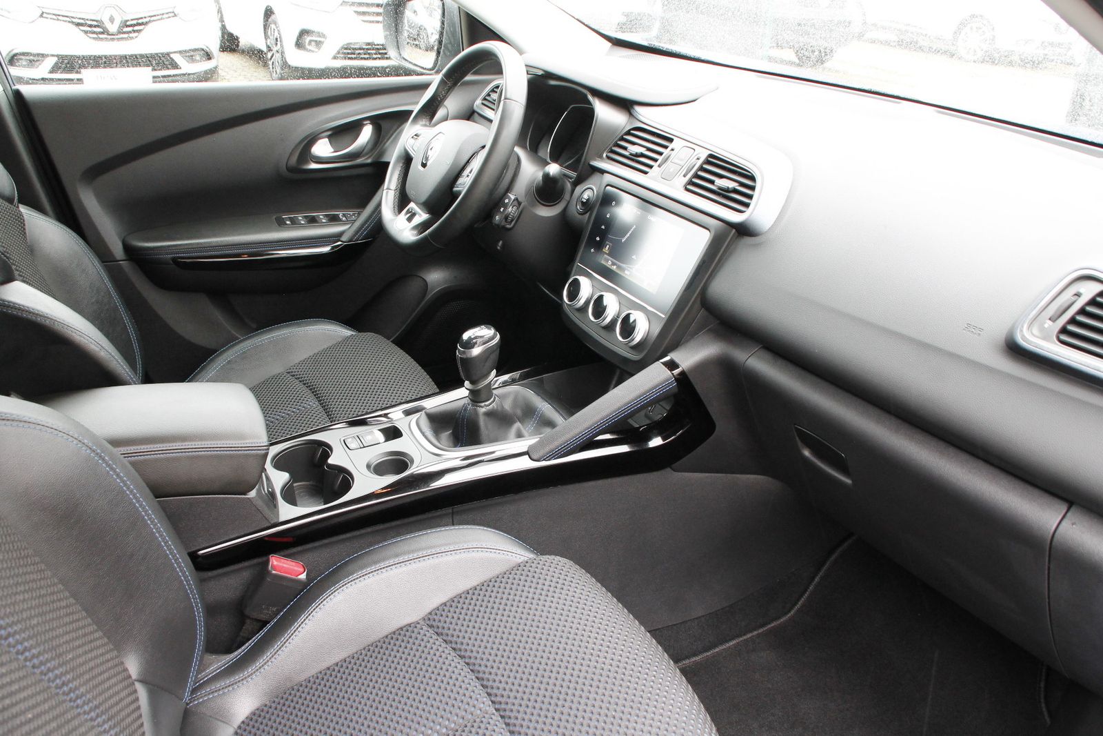 Fahrzeugabbildung Renault Kadjar LIMITED Deluxe TCe 140 GPF