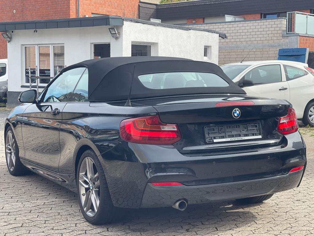 BMW 220
