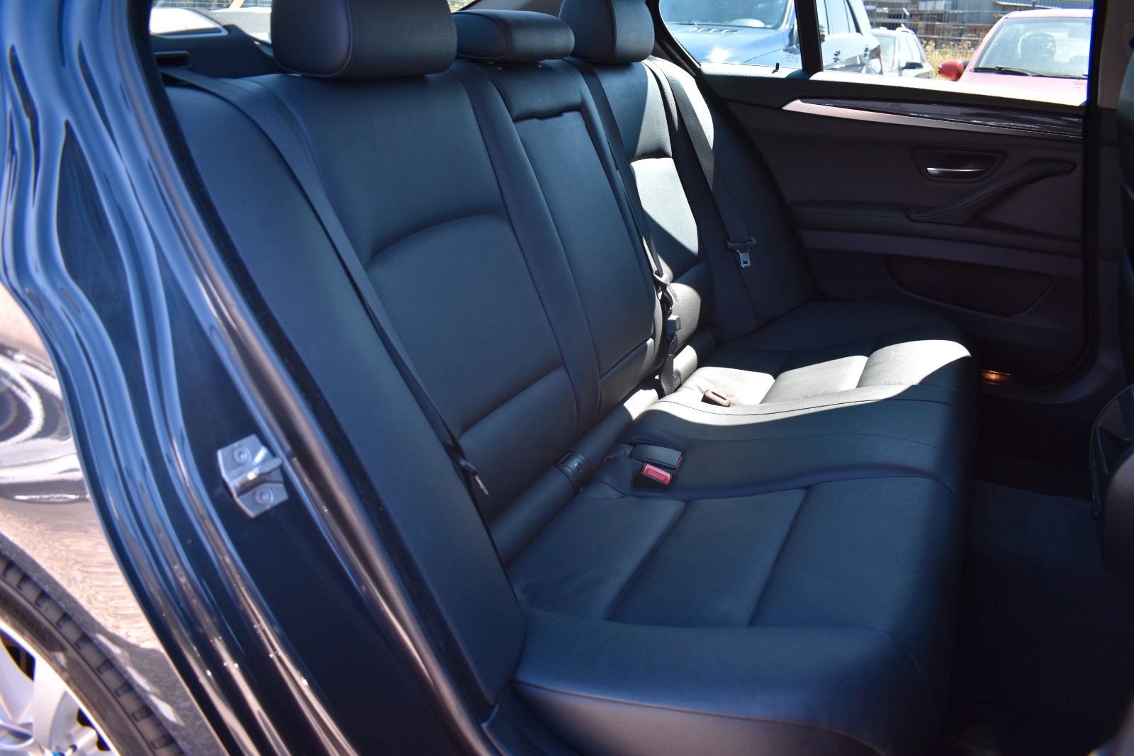 Fahrzeugabbildung BMW 530d Limousine xDrive AHK/Memory/ACC/SLI/Leder