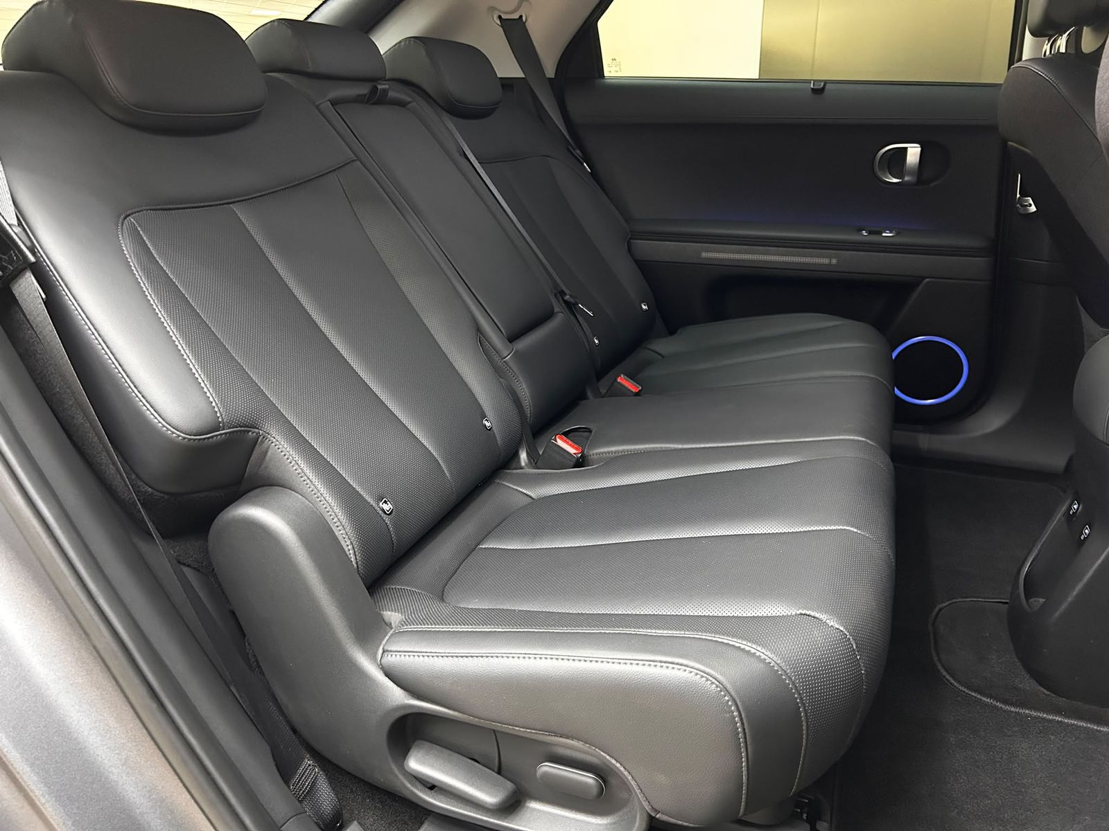 Fahrzeugabbildung Hyundai Ioniq 5 Uniq 4WD LED+NAVI+SHZ+BOSE+HEAD+ACC+AHK+
