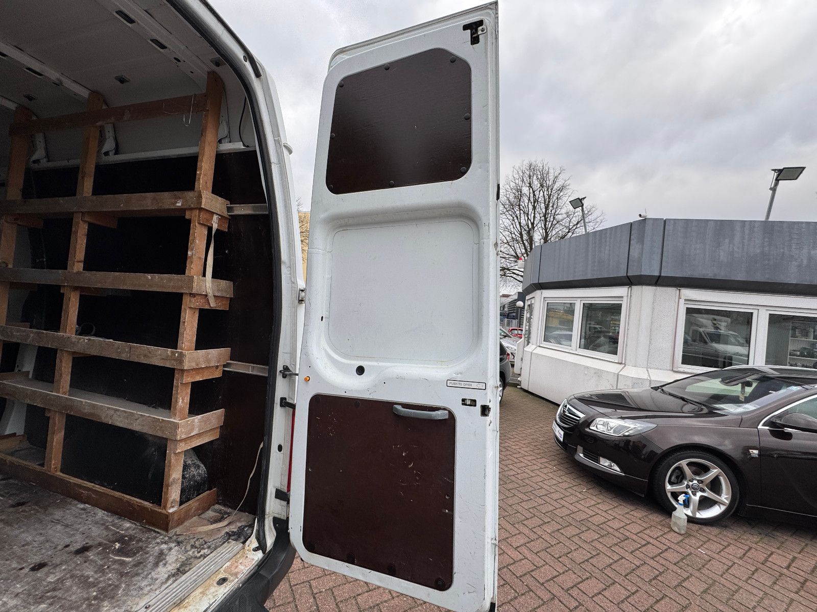Fahrzeugabbildung Ford Transit Kasten FT 350 HOCH & LANG KLIMA H.REGALE