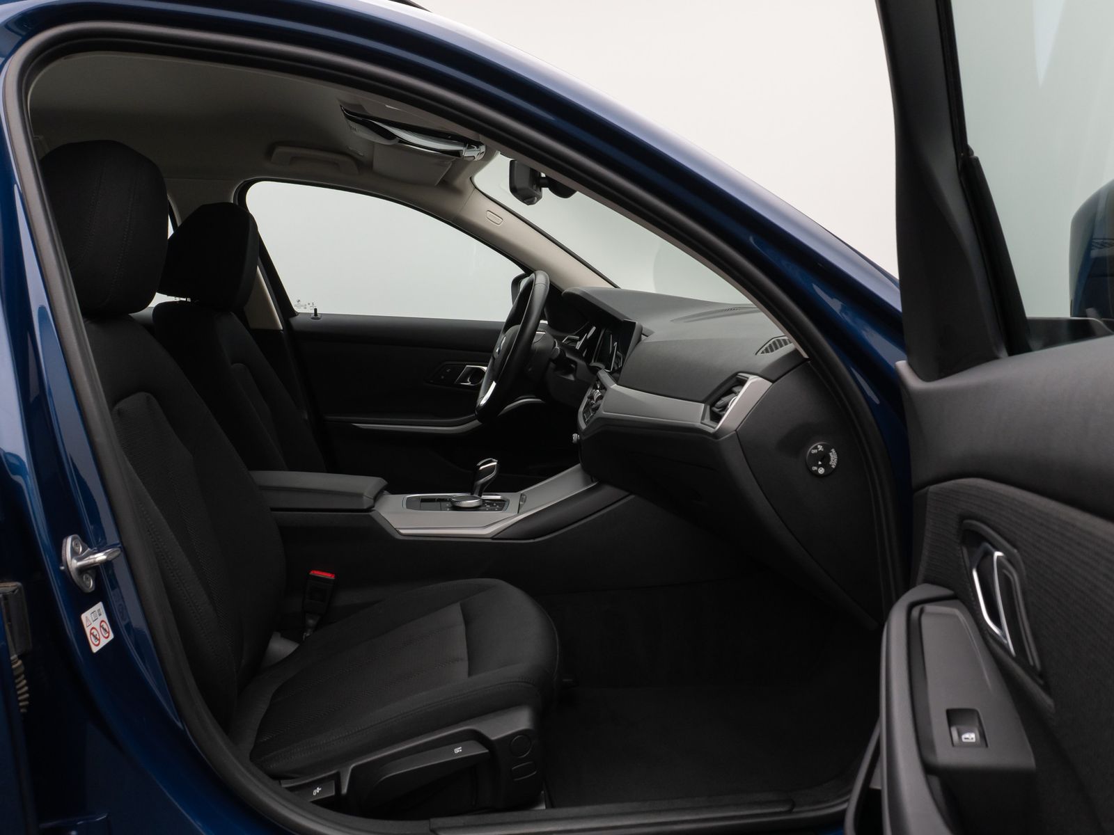 Fahrzeugabbildung BMW 320d xD DAB PDC CockPitPrGeschwindigkeitsreg