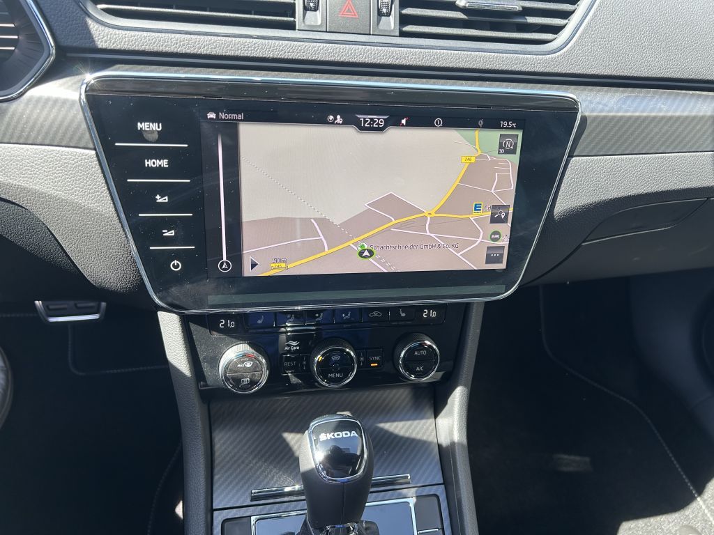 Fahrzeugabbildung SKODA Superb Combi 2.0 TDI DSG Sportline+Busin.Columbu