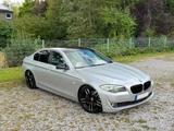 BMW 530 d Lim.|HINGUCKER|NAVI*LEDER*XENON*HUD*TÜV** - silberne BMW 530