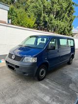 Volkswagen T5 Caravelle - Volkswagen T5 Caravelle in Bonn