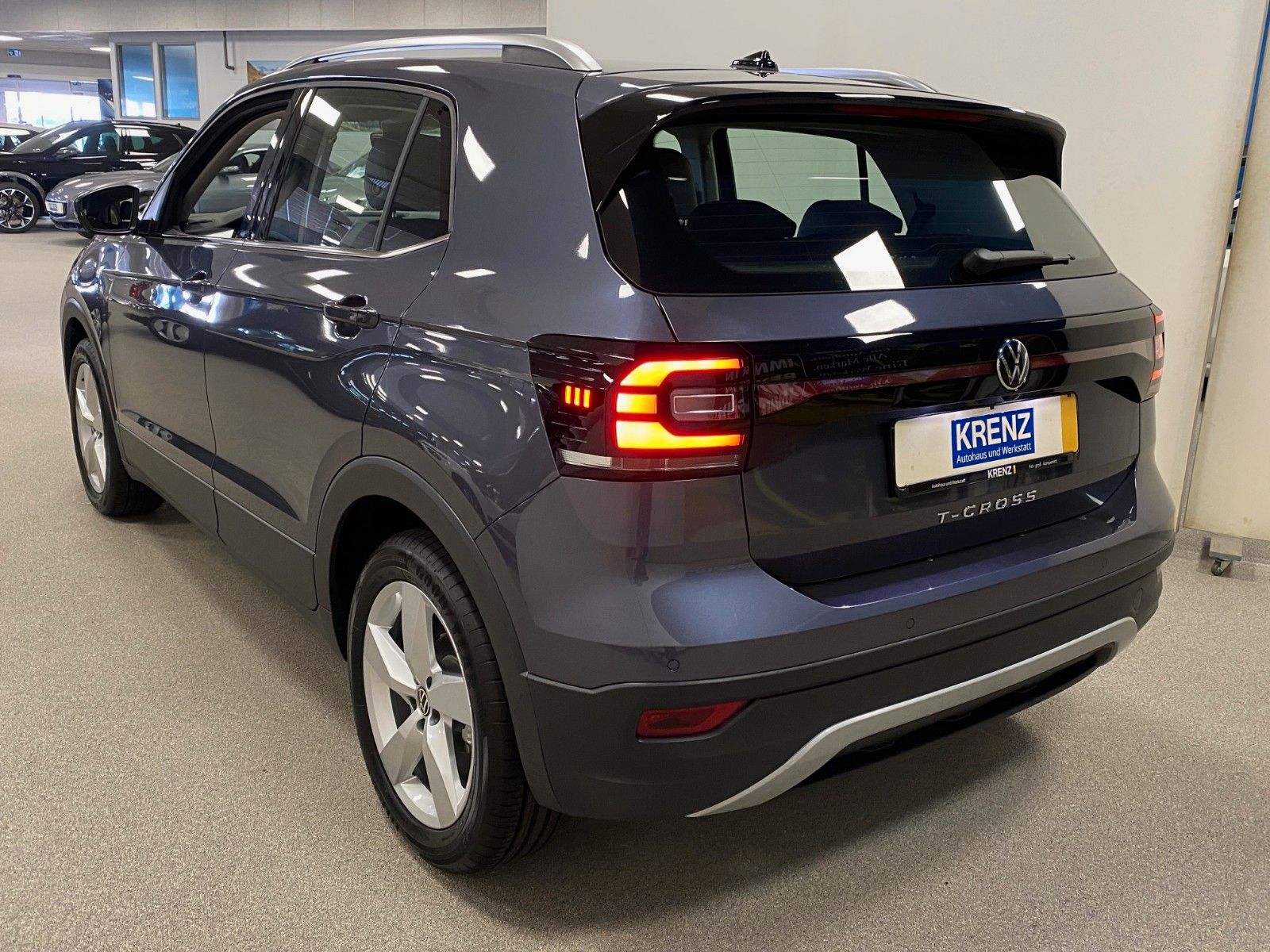 Fahrzeugabbildung Volkswagen T-CROSS 1.0 TSI OPF STYLE+KAMERA+ACC+SITZHEIZUNG