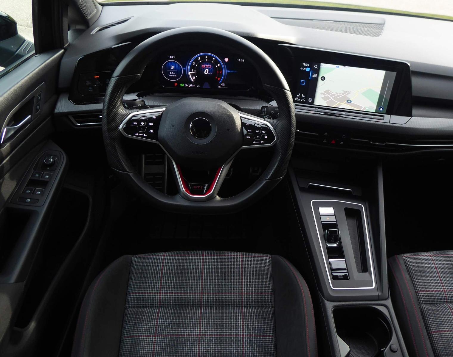Volkswagen Golf VIII Lim. GTI DSG Blackstyle/VIRTUAL/NAVI, миниатюра 23