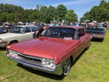Oldsmobile Dynamic 88 Holiday Sedan - Oldsmobile: Limousine