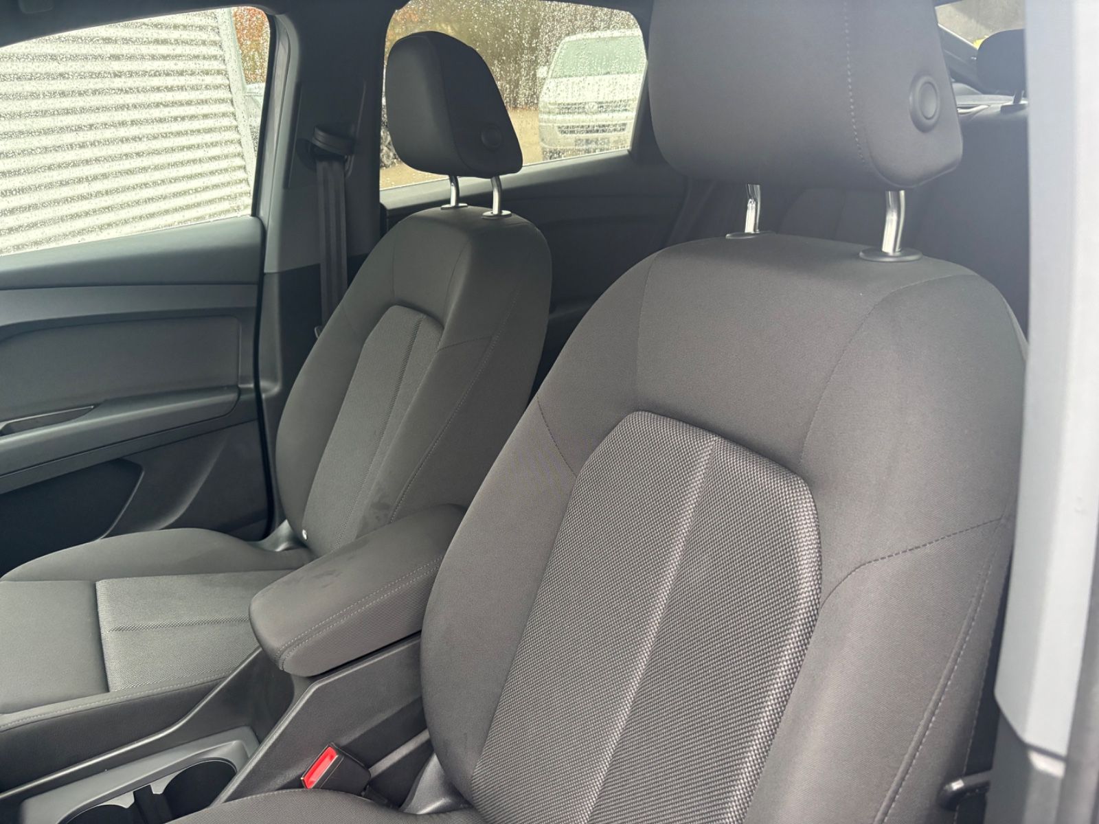 Fahrzeugabbildung Audi Q4 e-tron Sportback 40 KAM SHZ