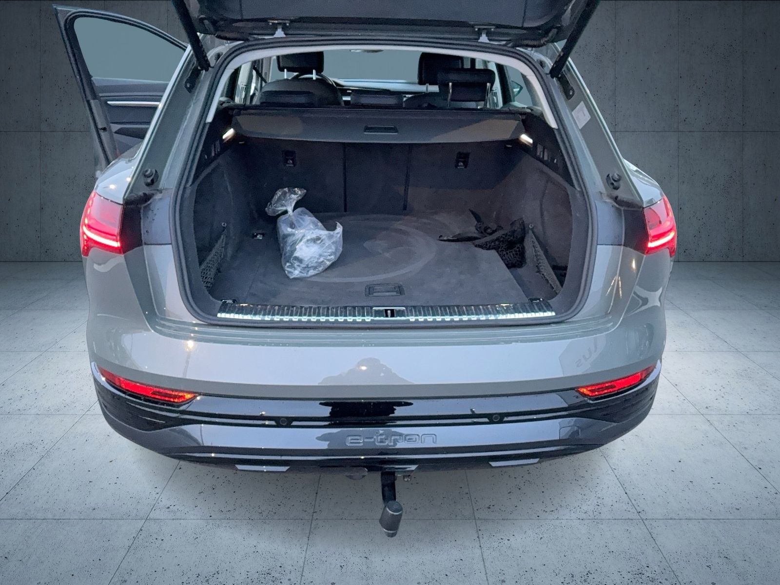 Audi Q8 e-tron - Bild 14