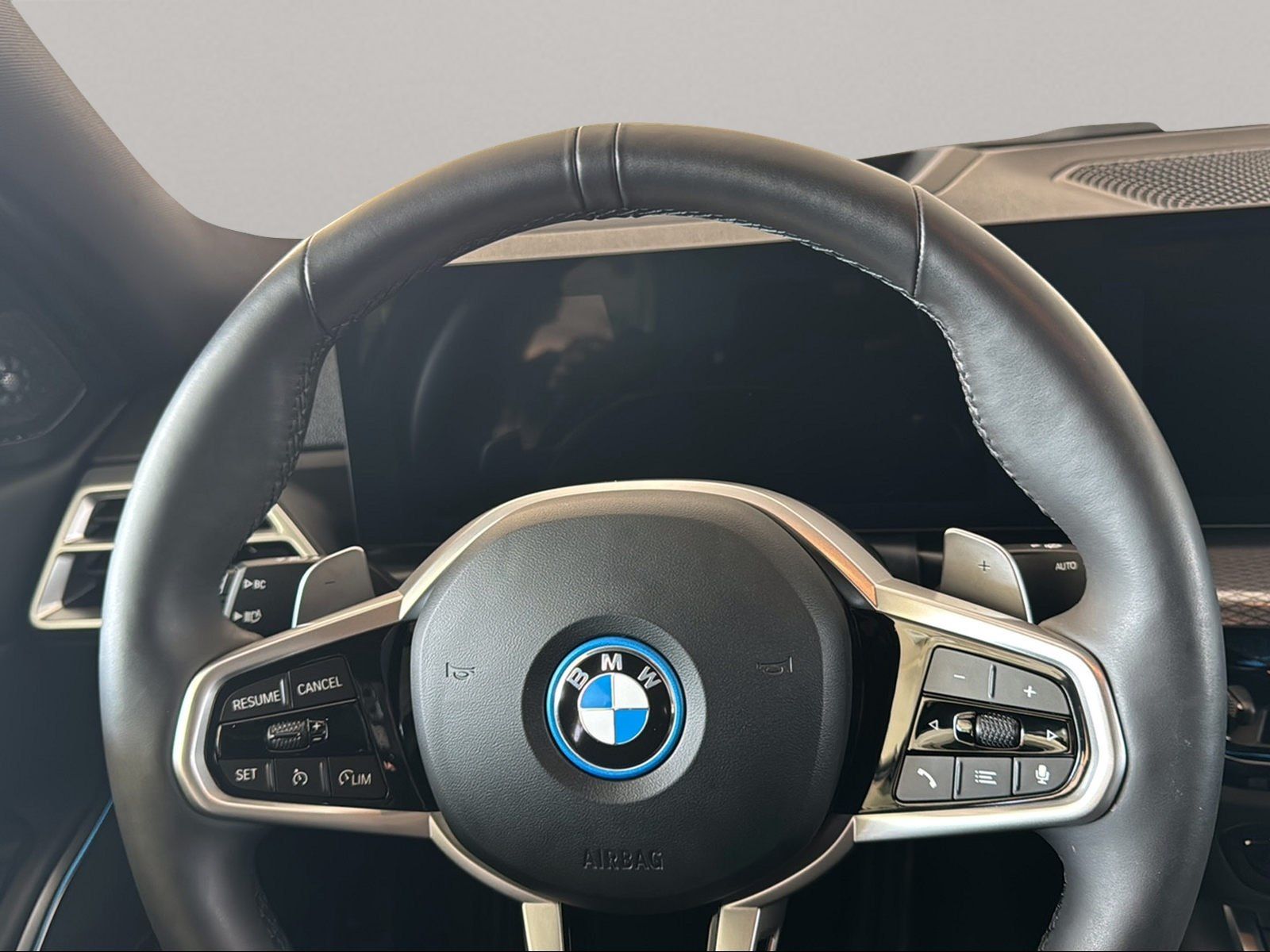 BMW 330 - Bild 16