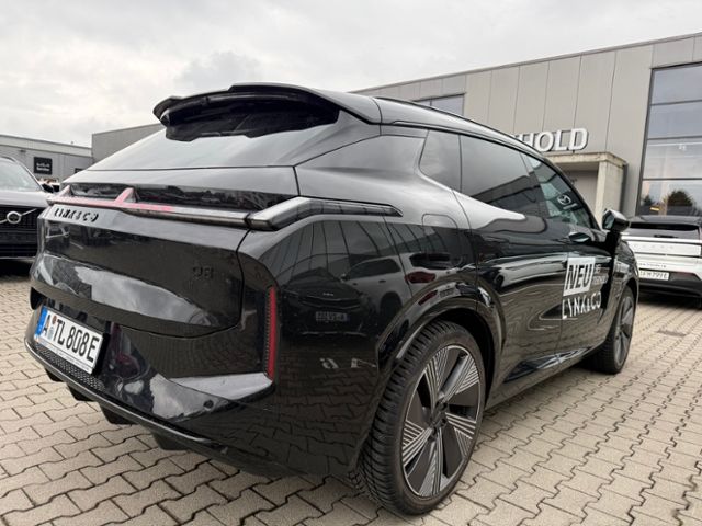Lynk & Co 08