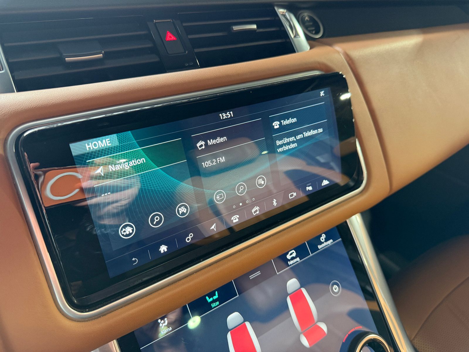 Fahrzeugabbildung Land Rover Sport HSE Dynamic D300/PANO/KAMERA/MERIDIAN