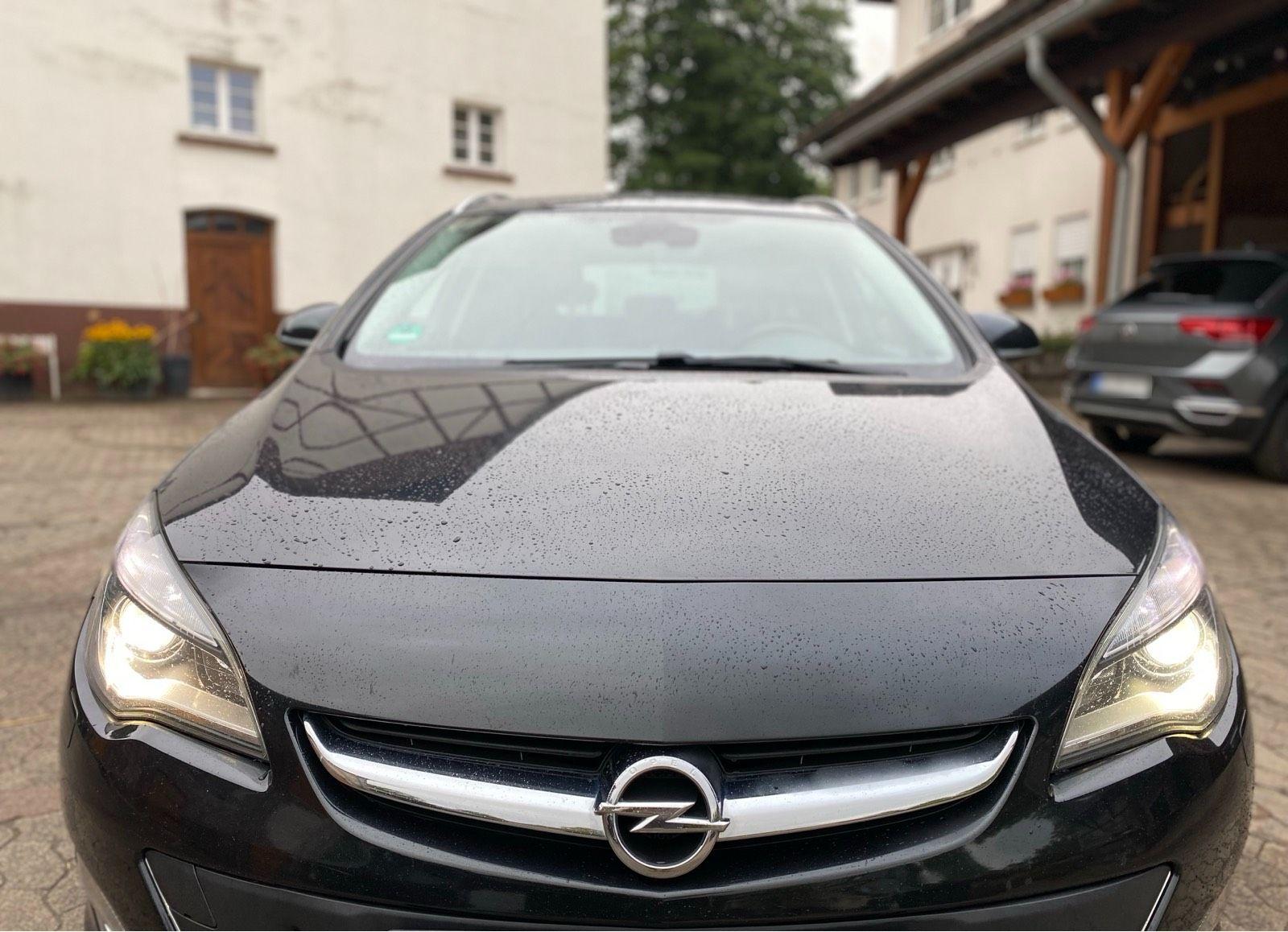 Opel Astra 2013 — photo 6