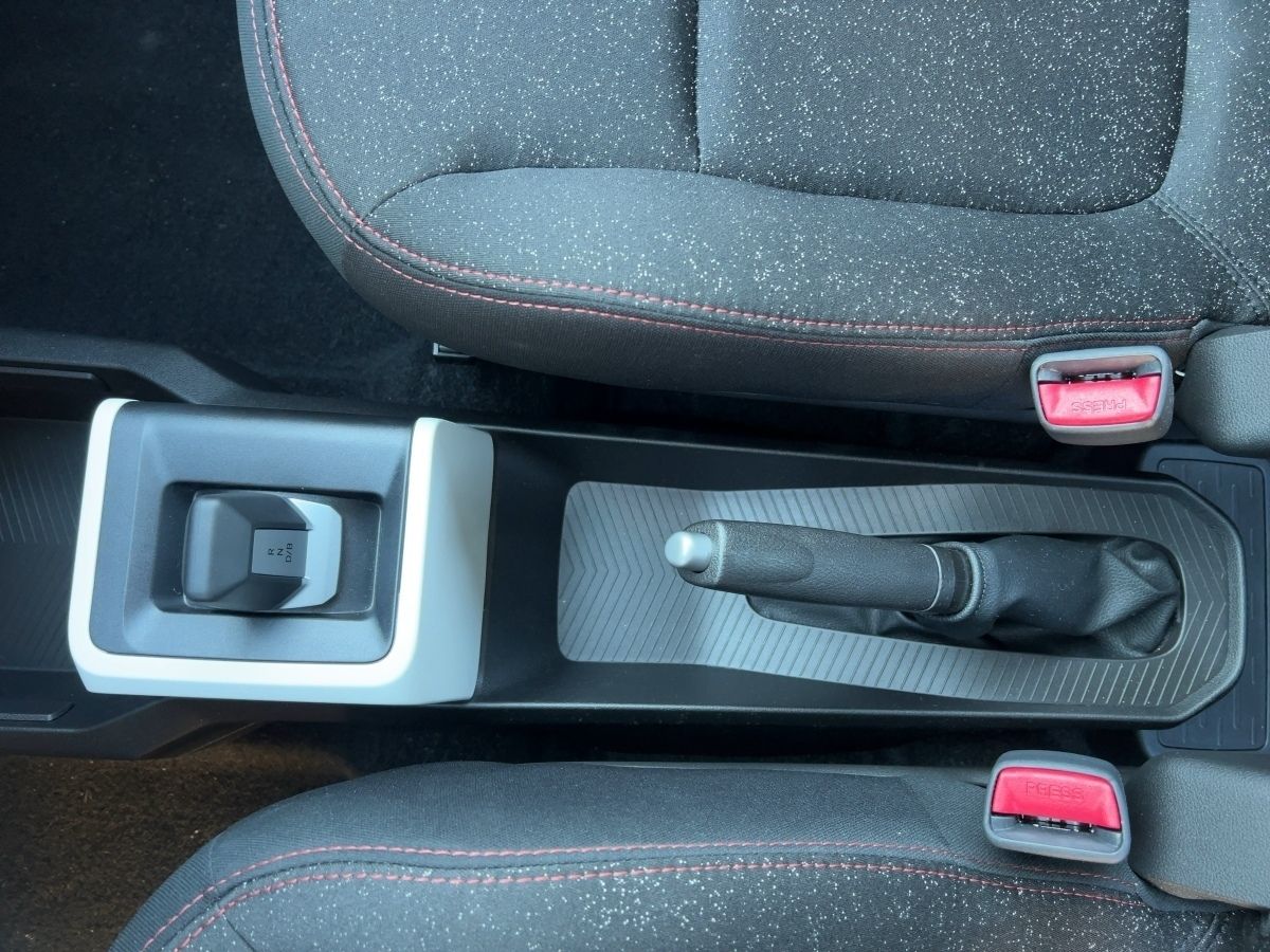 Dacia Spring - Bild 15