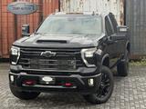 Chevrolet Other Chevrolet USA 6.6 V8 Duramax Trail Boss - Duramax mit Diesel-Antrieb