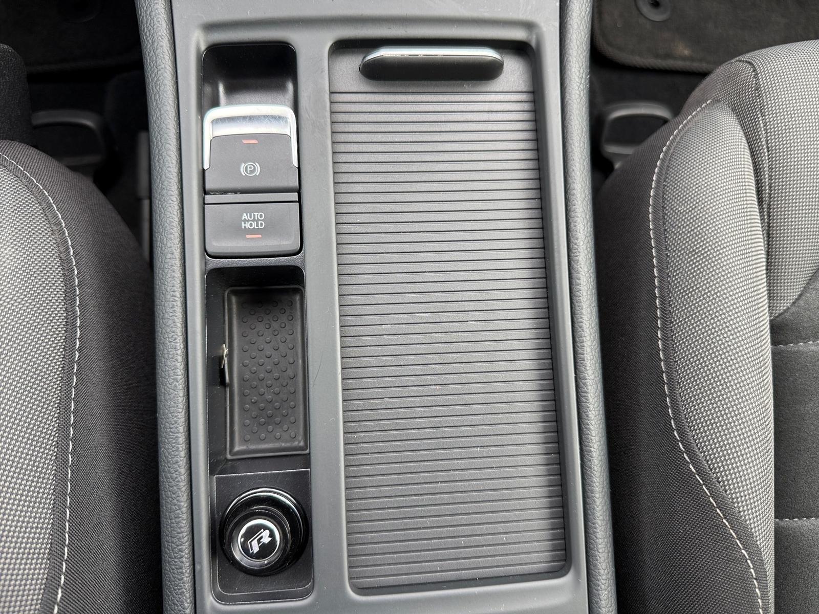 Volkswagen Golf VII 1.4 Xenon Alcantara Sitzheizung PDC