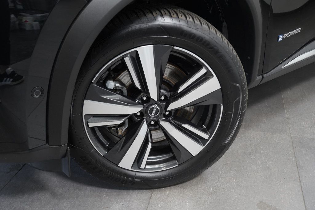 Nissan X Trail