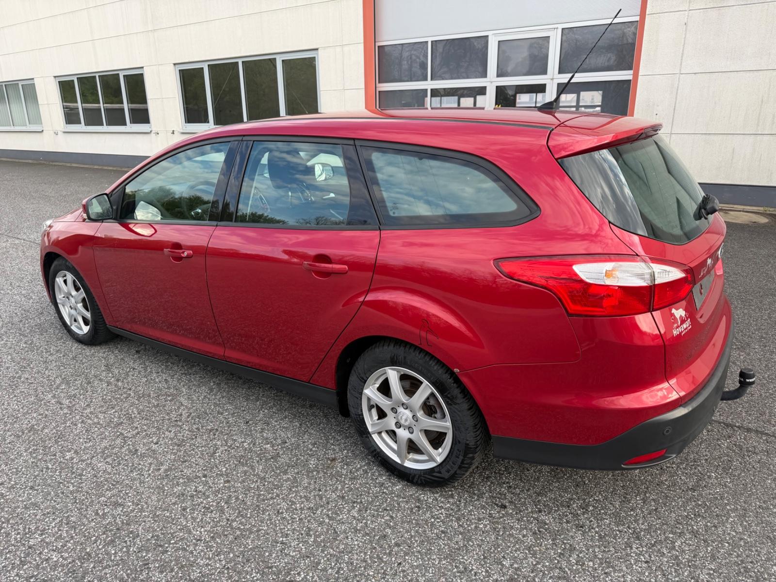 Ford Focus 2012 — photo 6