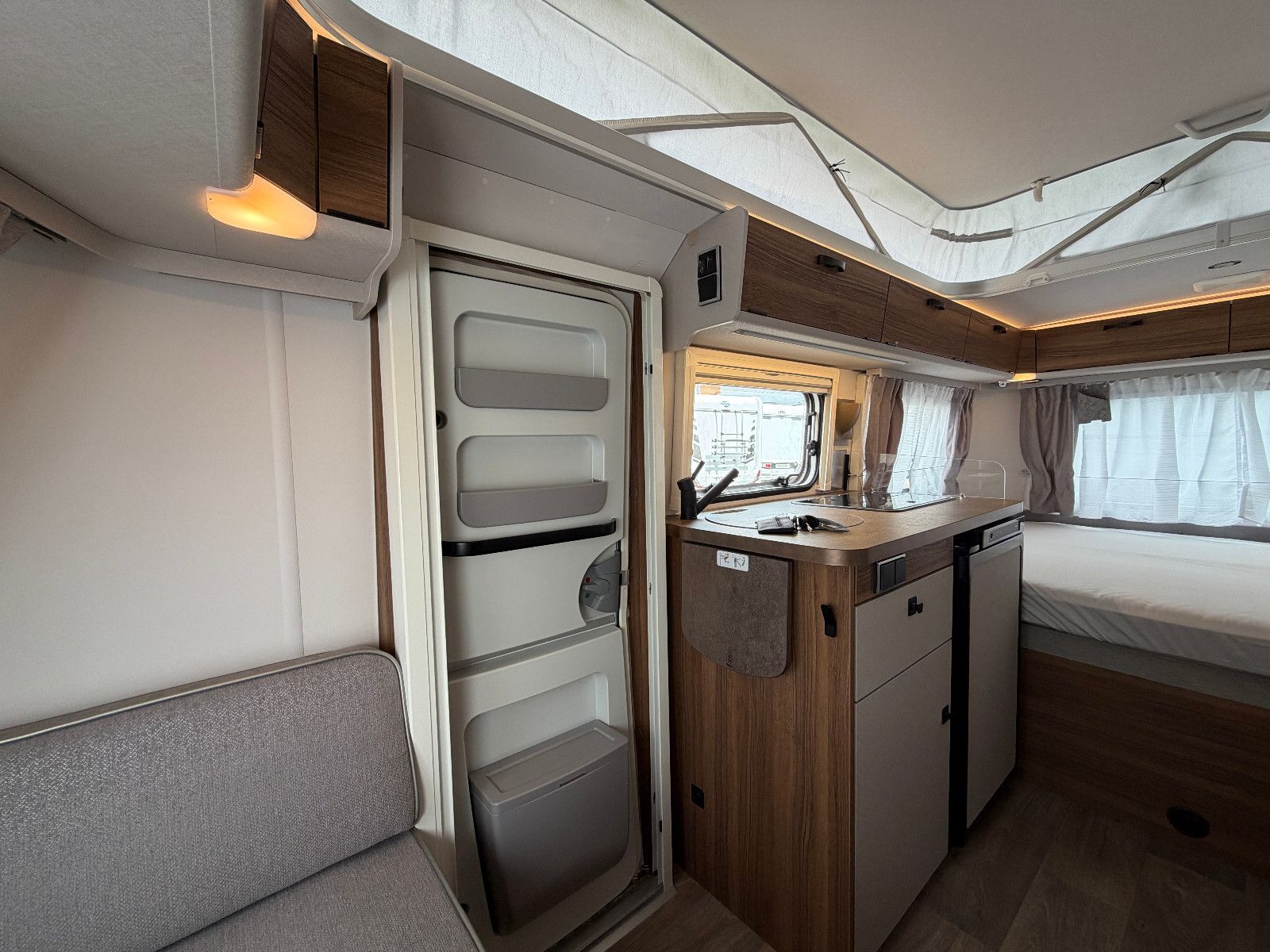 Fahrzeugabbildung HYMER / ERIBA / HYMERCAR Touring 430 - 7.249€ Sparen!