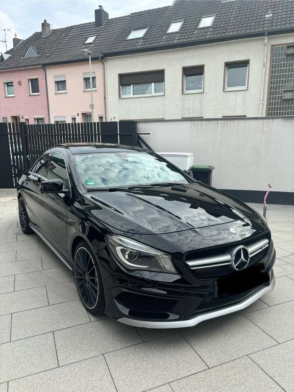 Mercedes-Benz CLA 45 AMG
