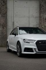 Audi S3 TFSI S tronic quattro Sportback, Pano; B&O - Audi S3: Sportback Tronic