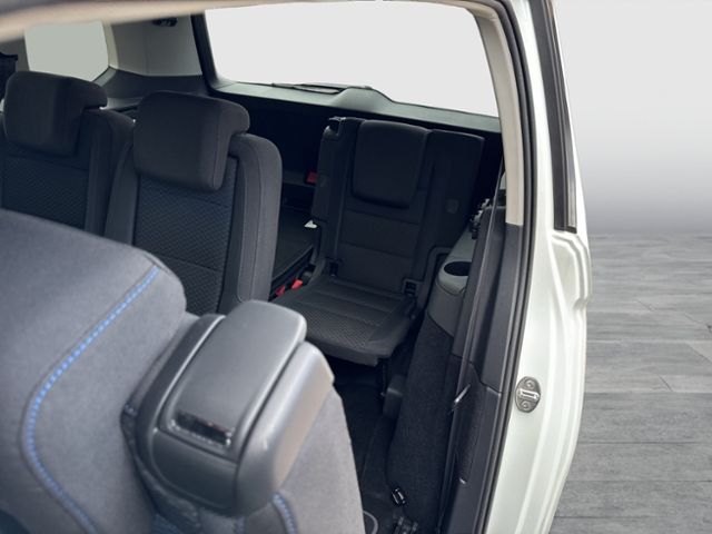 Touran UNITED 1.5 TSI R-LINE NAVI AHK DAB+7 SITZ