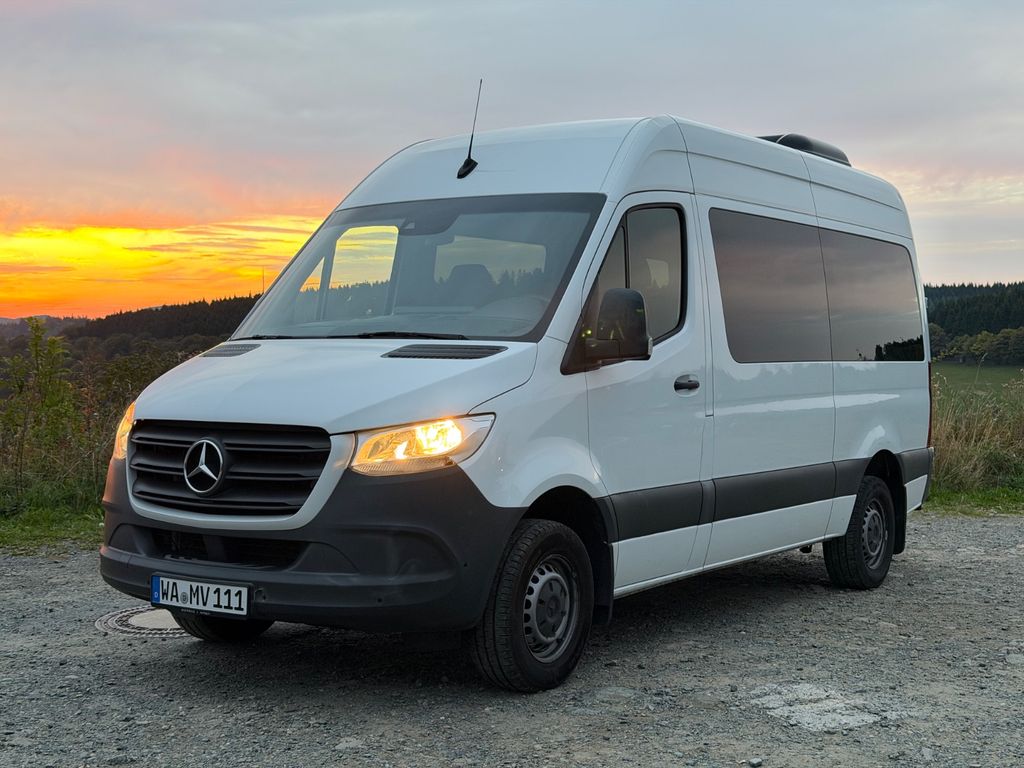 Image of Mercedes-Benz Sprinter