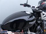Triumph Street Twin 900 ABS, aus 1.Hand - TRIUMPH 900