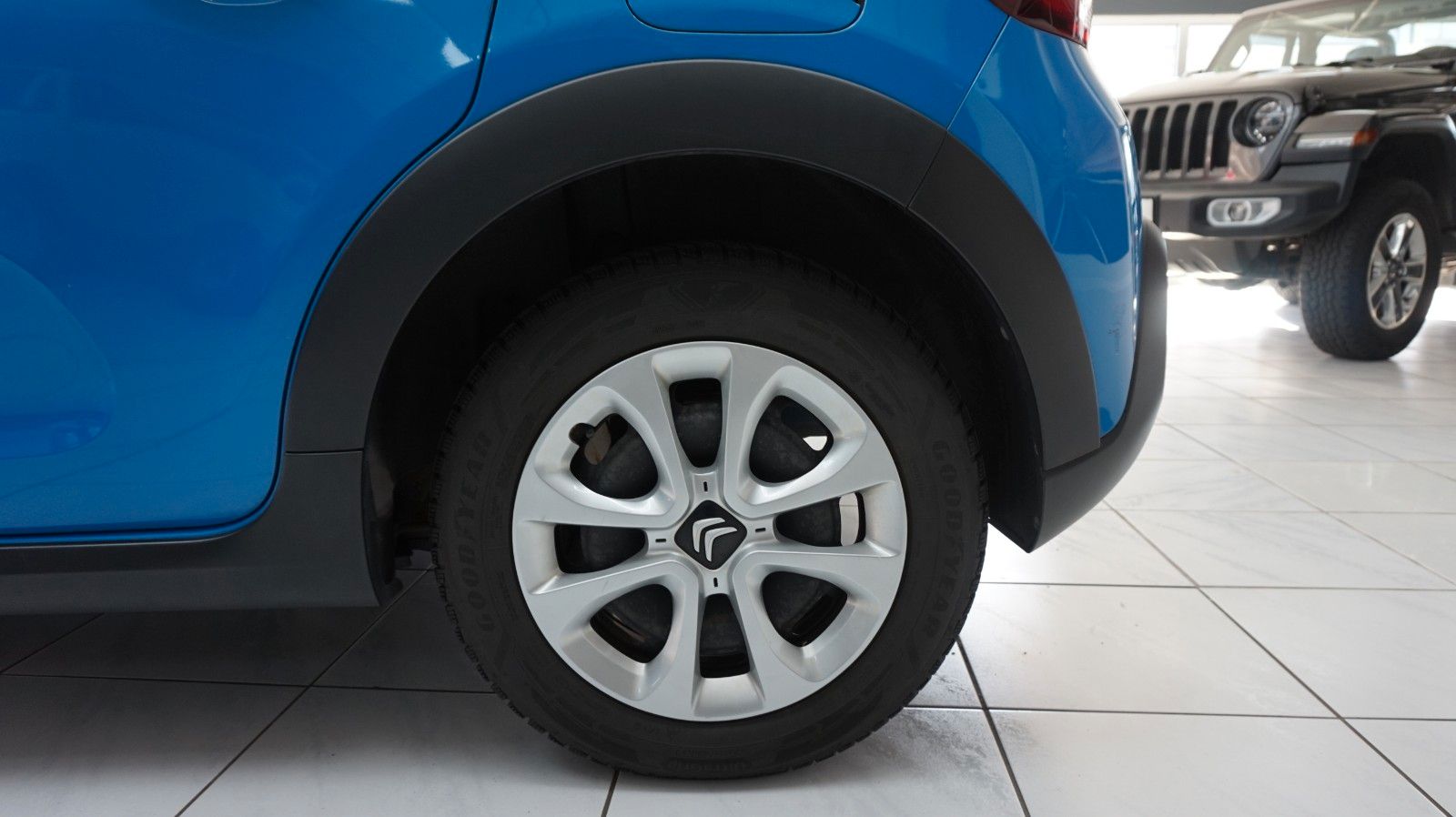 Fahrzeugabbildung Citroën C3 Feel  Scheckheft gepflegt nur 4,9 Liter kombi