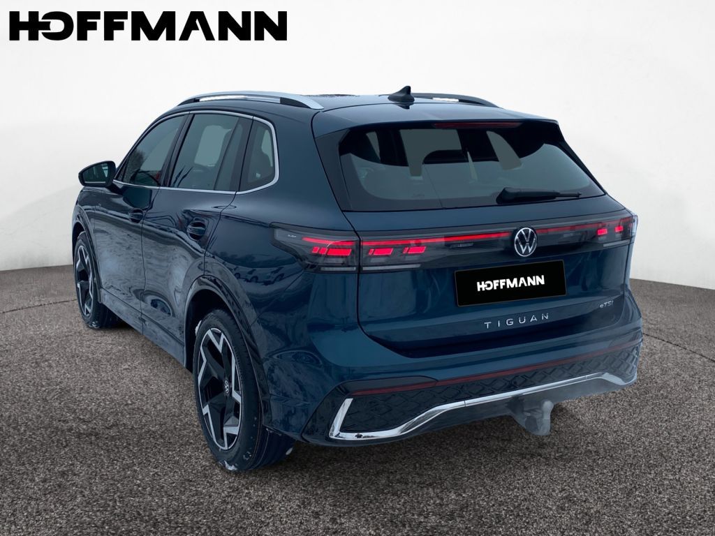 Fahrzeugabbildung Volkswagen Tiguan 1.5 eTSI DSG R-Line AHZV IQ Matrix Navi