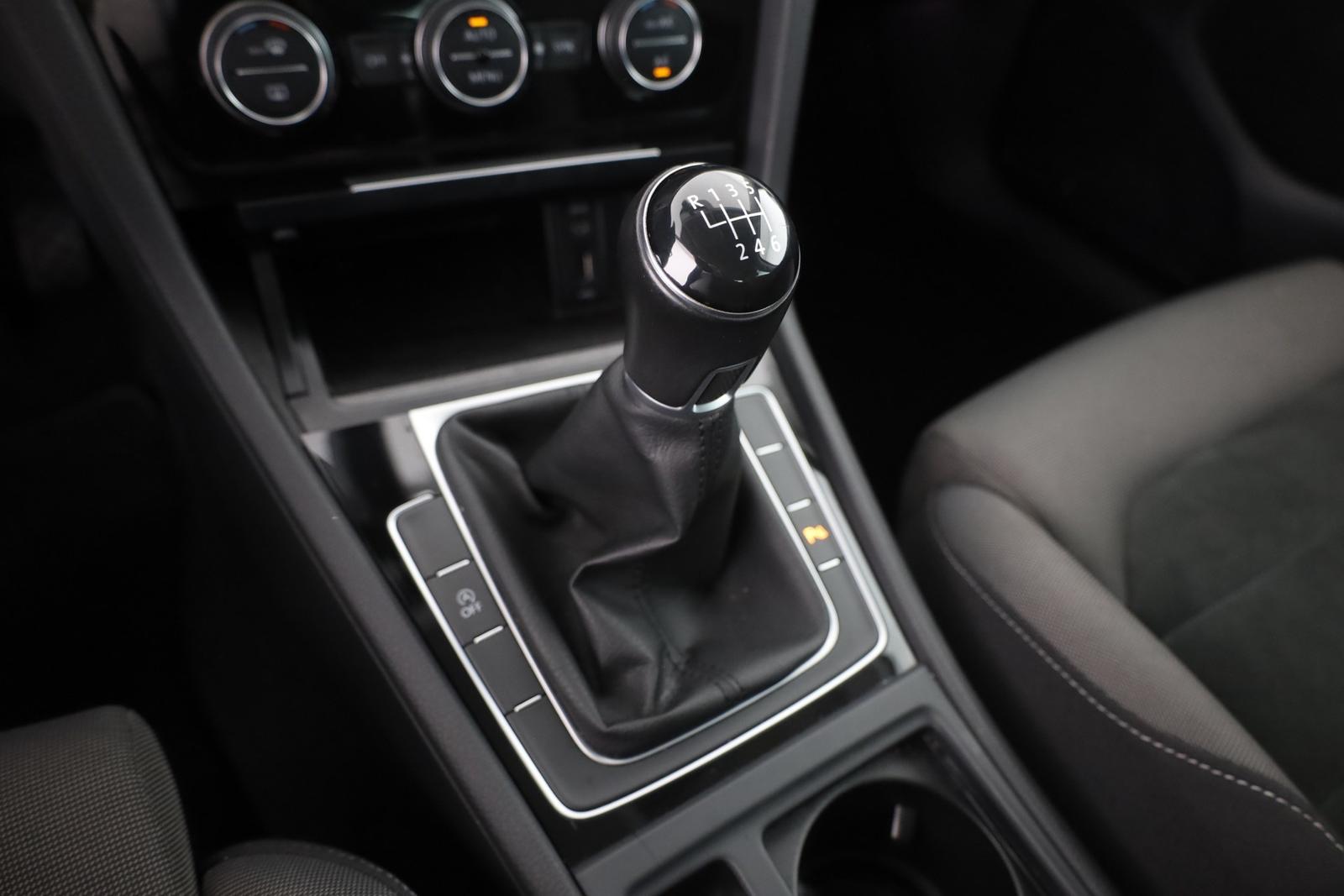 Volkswagen Golf VII 1.4 TSI Highline LED Navi Sitzheizung