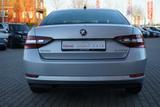 Skoda Superb 1.4 16V TSI DSG Ambition Tempomat LED PDC - : Leichtmetallfelgen, Limousine, mit Klimaanlage