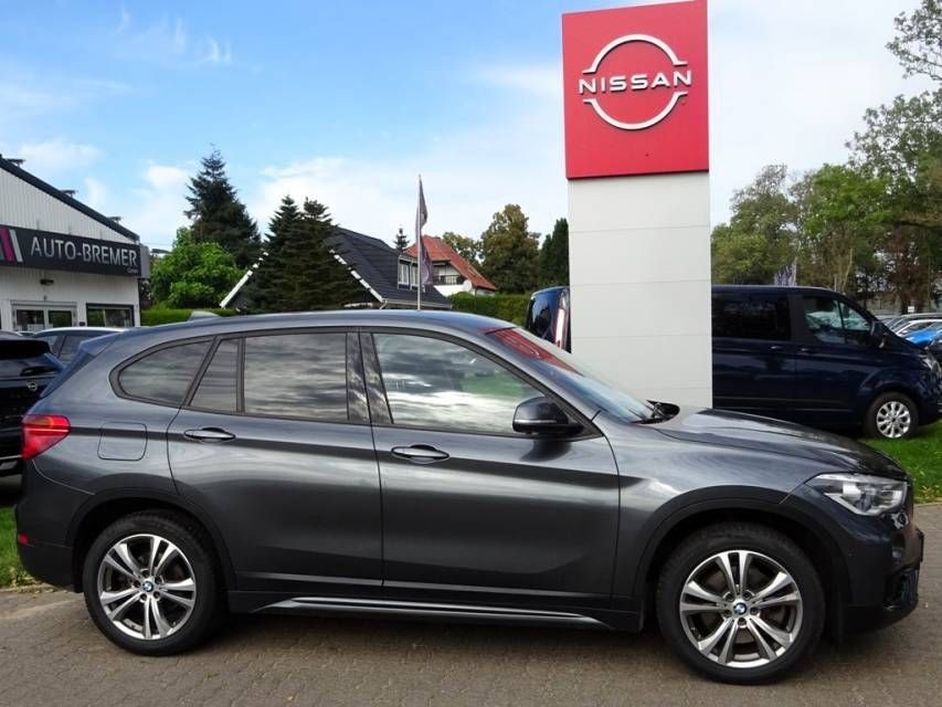 Fahrzeugabbildung BMW X1 xDrive 20d  Allrad Automatik Sport Line AHK