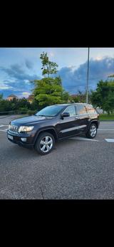 Jeep Grand Cherokee WK2 Overland Summit - Jeep Grand Cherokee: Overland Summit