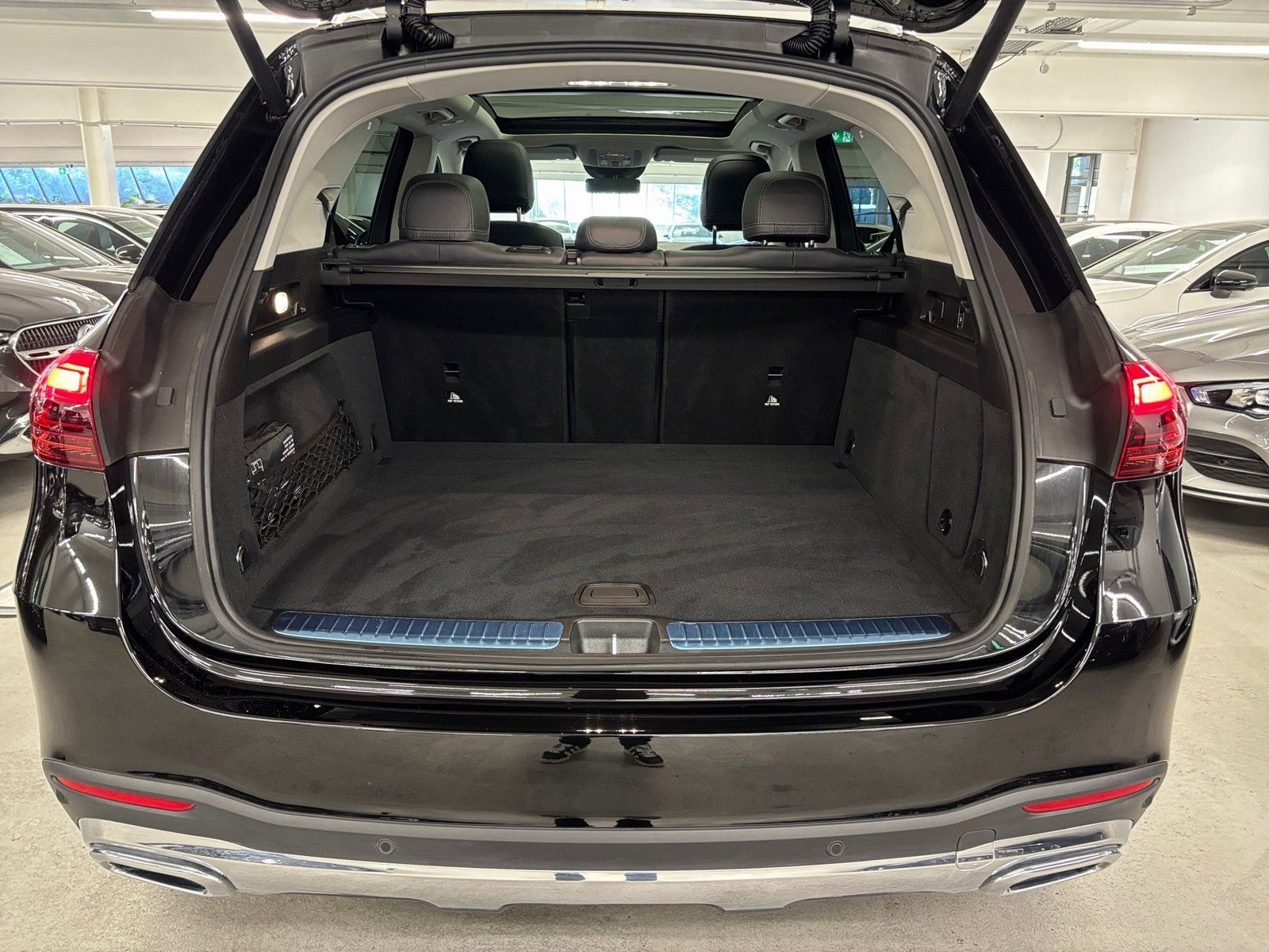 Fahrzeugabbildung Mercedes-Benz GLE 300 d 4M AMG*AHK*Pano*Airmatic*Burmester*360