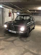 BMW 2002L Automatik - BMW 2002 mit Benzin-Antrieb: Limousine