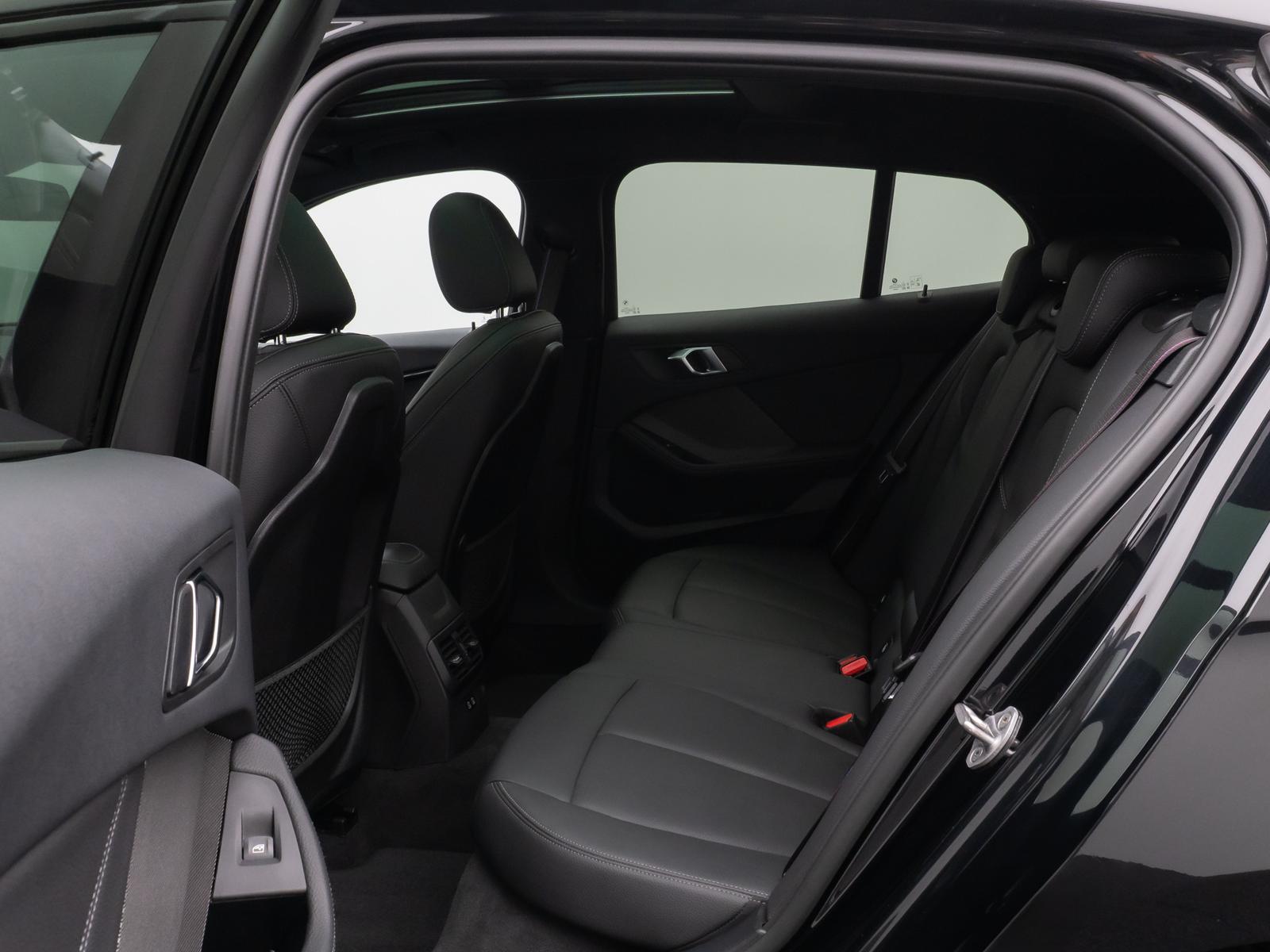 BMW 1 Series i M Sport Pro Panorama Kamera DAB H/K Komfort, миниатюра 25