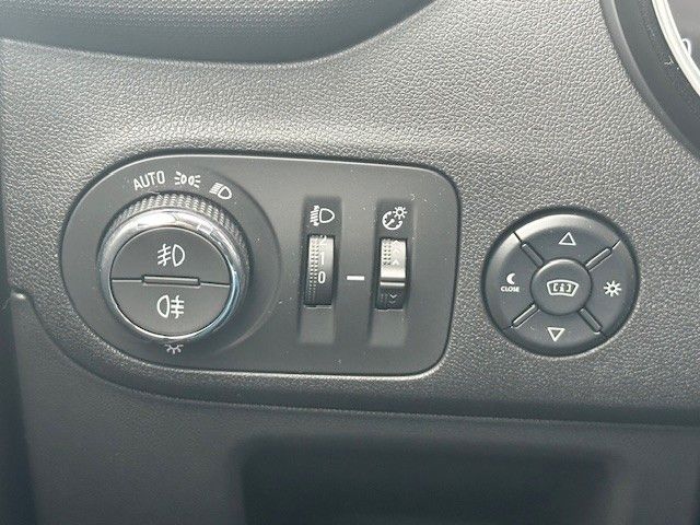 Fahrzeugabbildung Opel Crossland Ultimate Navi*Sitzh.*Alcantara