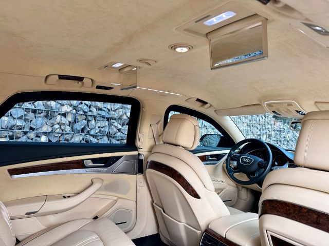 Audi A8 – Bild 12