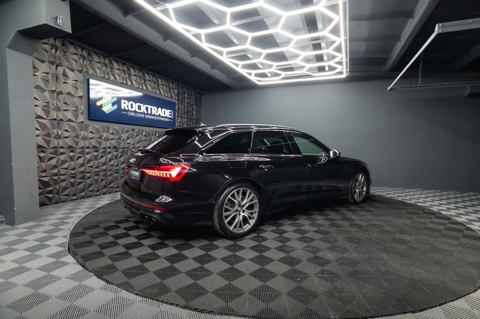 Fahrzeugabbildung Audi S6 Avant 3.0 TDI quattro *ACC*Head Up*LED*B&O*